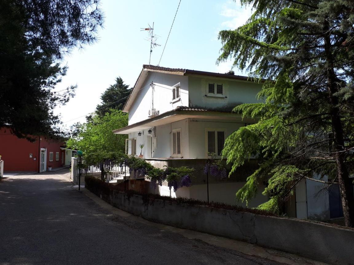 B&B Casa Di Laura Беневенто Экстерьер фото
